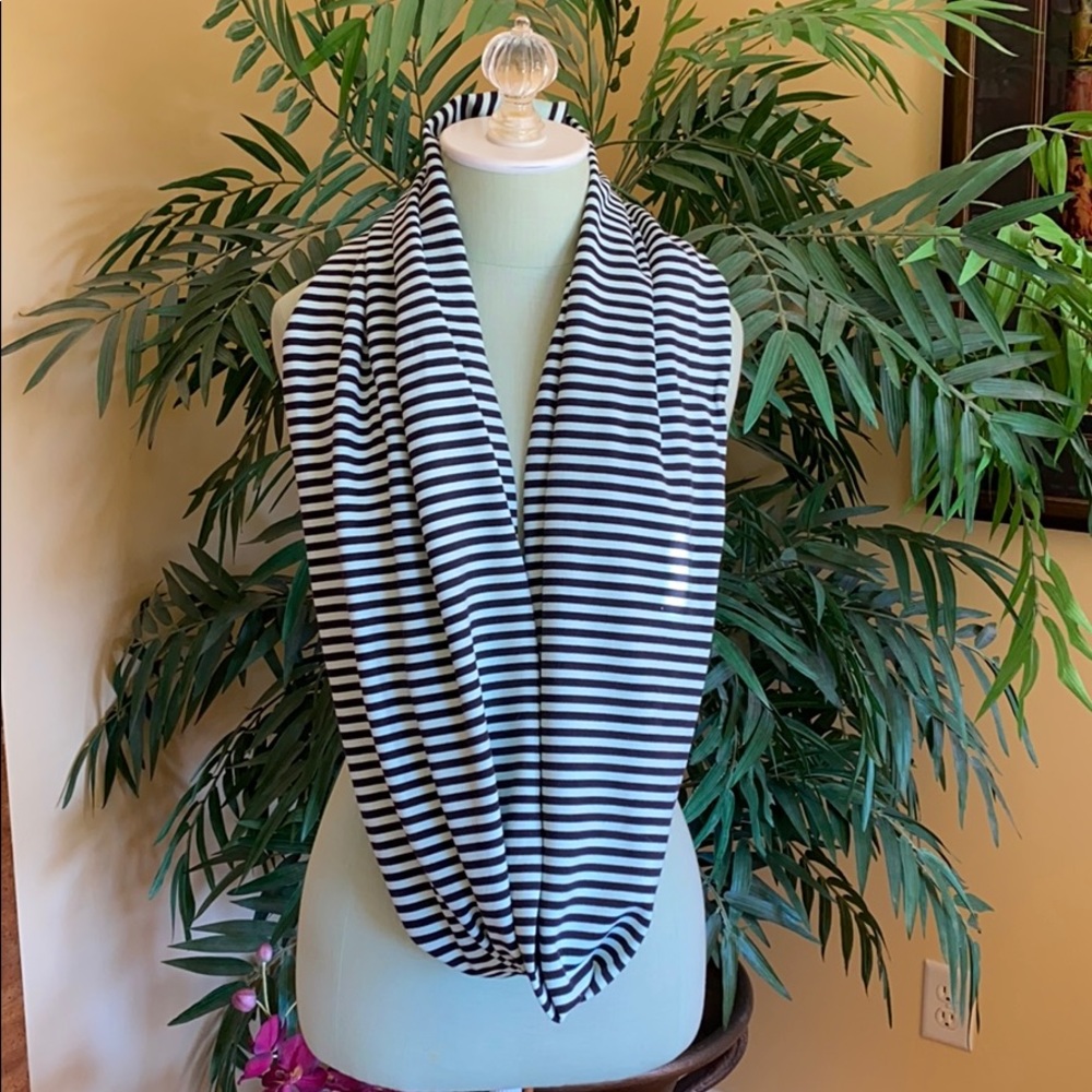 Lululemon Infinity Scarf